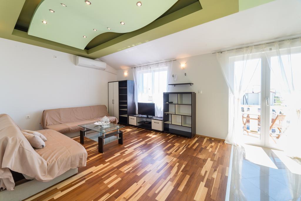 Appartamento Crowonder Sun&fun House With Large Swimming Pool, Playroom And Garden *