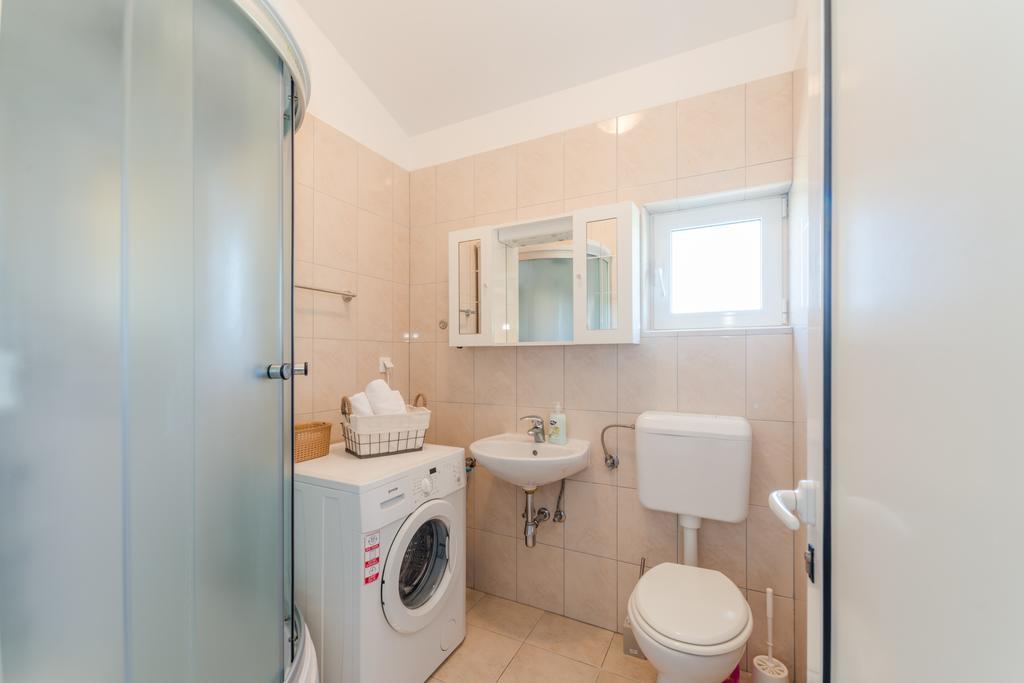 Appartamento Crowonder Sun&fun House With Large Swimming Pool, Playroom And Garden *